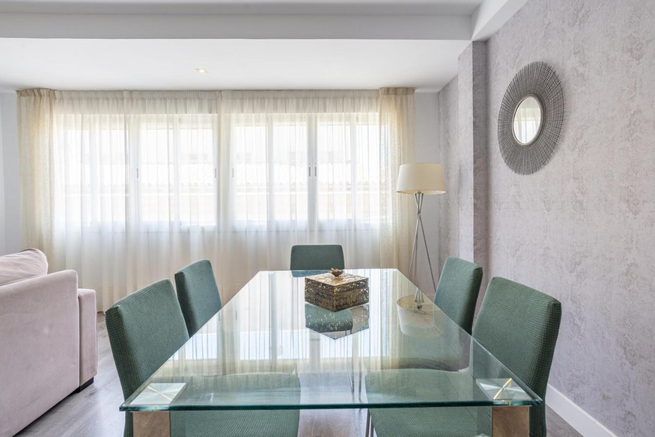 Soho Premium 4 Bedrooms Apartment مالقة المظهر الخارجي الصورة