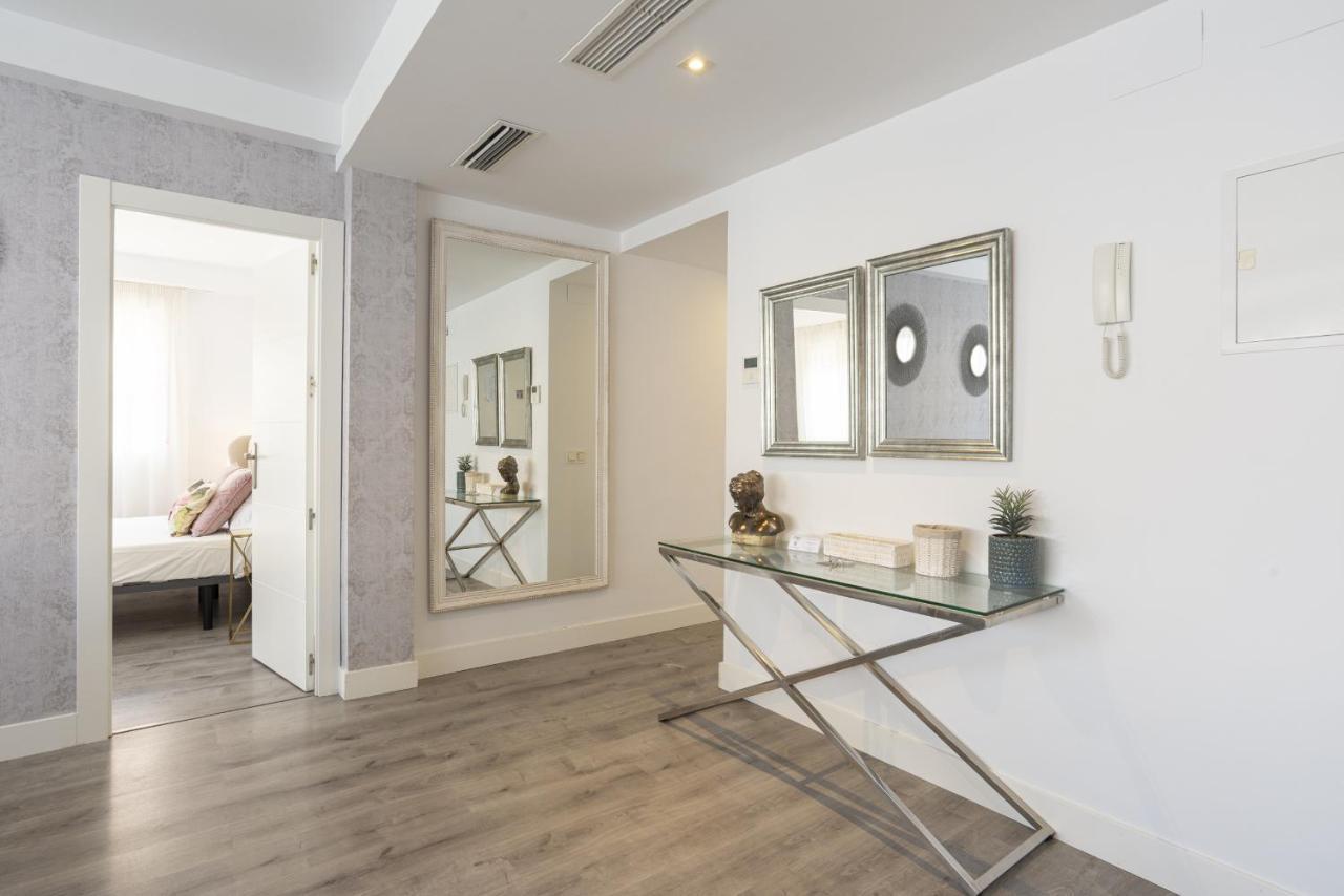 Soho Premium 4 Bedrooms Apartment مالقة المظهر الخارجي الصورة