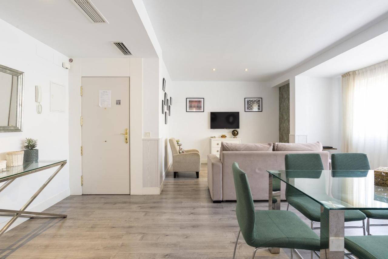 Soho Premium 4 Bedrooms Apartment مالقة المظهر الخارجي الصورة